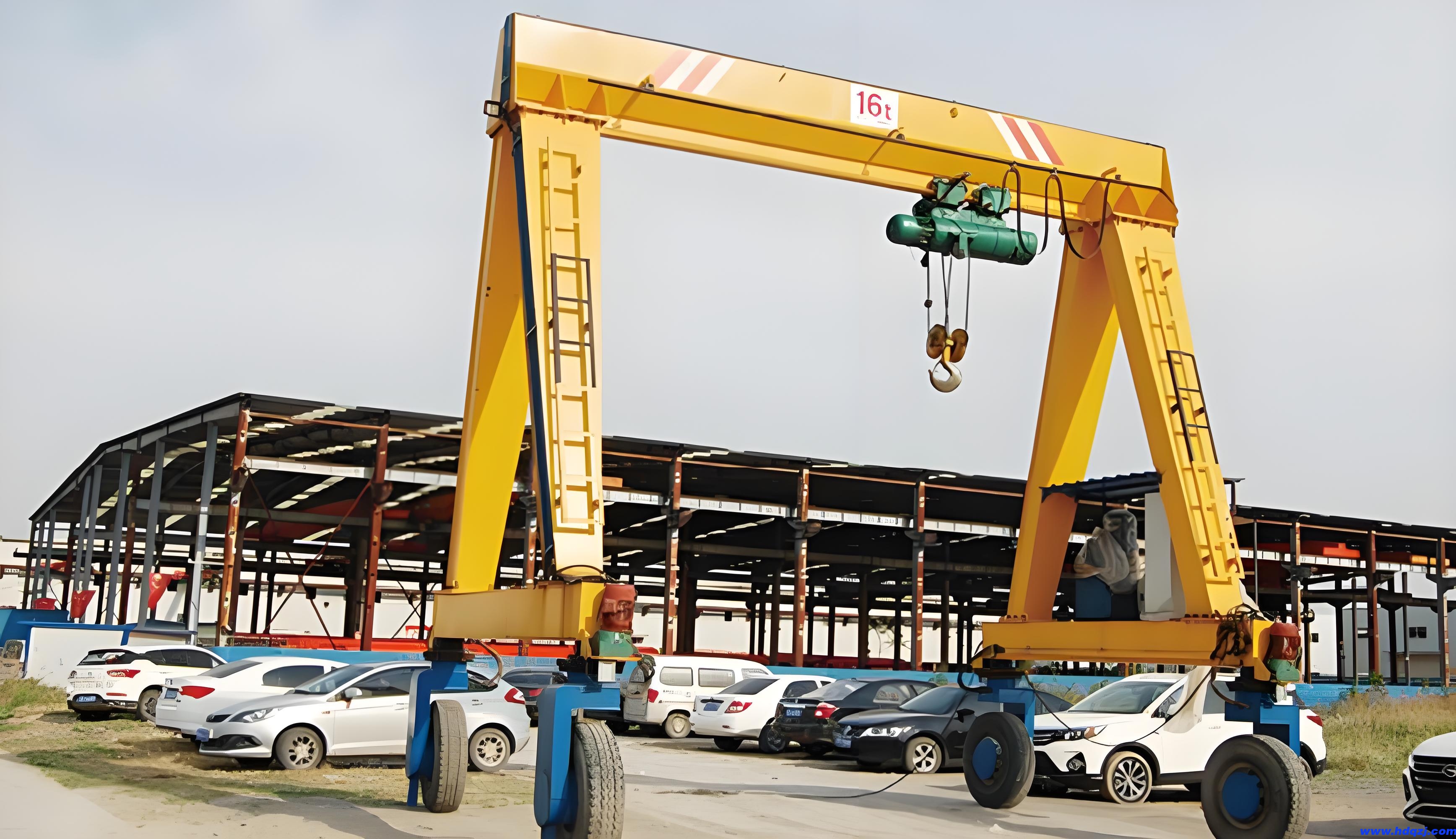 輪胎式門式起重機(jī) 輪胎式門式起重機(jī)